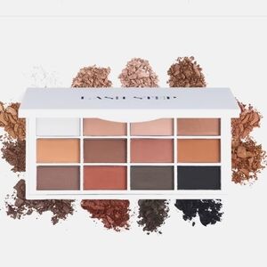Lash Step Matte About You Eyeshadow Palette